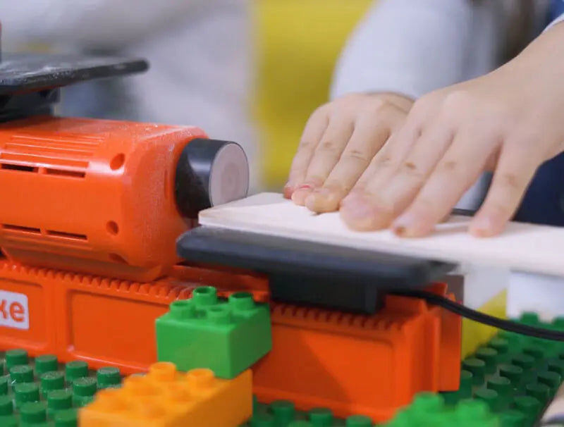 PLAYmake 4in1 – Børnesikkert værksted til børn fra 5 år